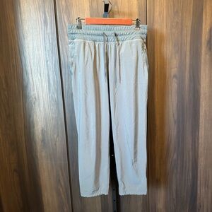 Free Fly Women’s Cropped Jogger Activewear Performance Pants Grey Size Large